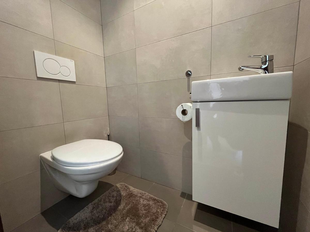 Elegant Escape Apartment I - City Centre 布拉迪斯拉发 外观 照片