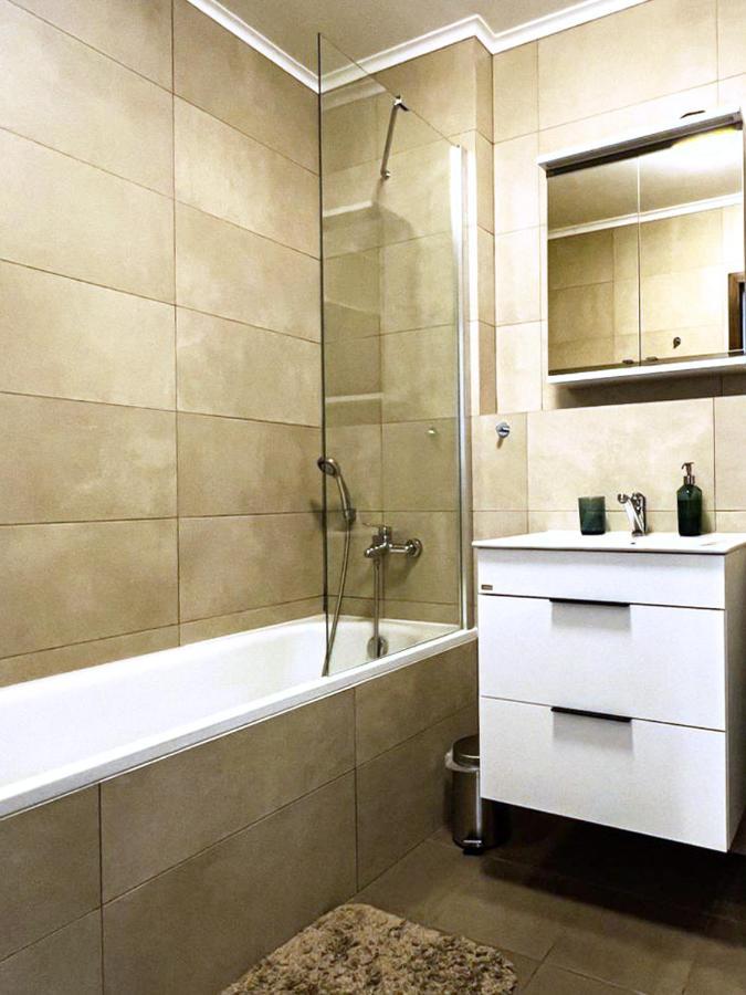 Elegant Escape Apartment I - City Centre 布拉迪斯拉发 外观 照片