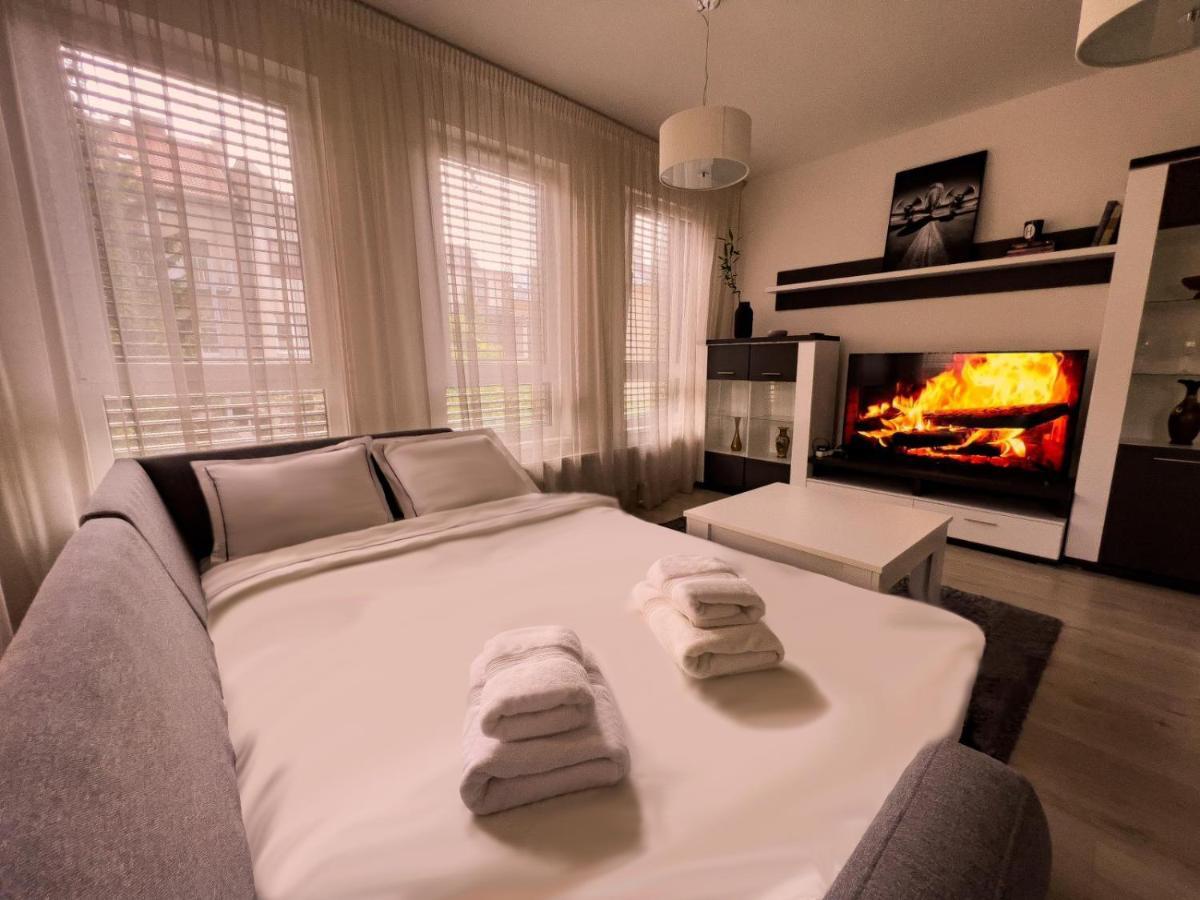Elegant Escape Apartment I - City Centre 布拉迪斯拉发 外观 照片