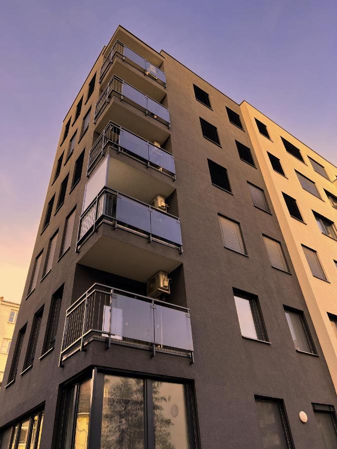 Elegant Escape Apartment I - City Centre 布拉迪斯拉发 外观 照片